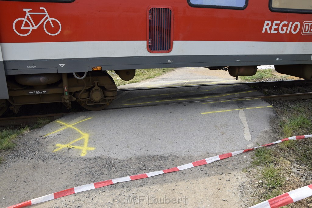 Schwerer VU LKW Zug Bergheim Kenten Koelnerstr P634.JPG - Miklos Laubert